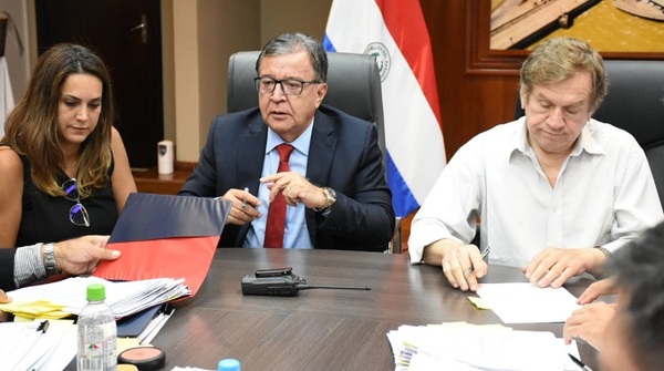 Comité Ejecutivo de la EBY se reunió hoy en Asunción