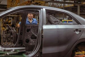 El sector de las manufacturas fue el que más empleos creó en México en 2022 - MarketData