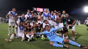Joaquín Papaleo, debut con título en el fútbol paraguayo