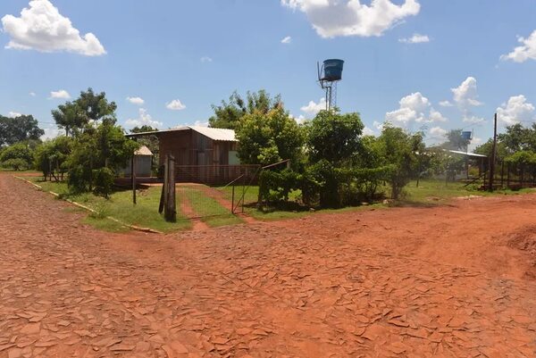 Salud Pública pagó US$ 1 millón por obras fantasmas en el Este a responsables de edificio abandonado del INAN  - Nacionales - ABC Color