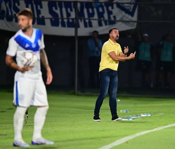 Julio César Cáceres: “Regalamos los primeros 45 minutos” - Olimpia - ABC Color