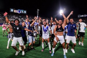 Obra del 'Botellón': Campeón con dos futbolistas que jugaban en el interior y otro en Intermedia