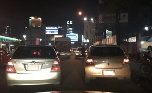 Propietarios de bares y motodeliveries, preocupados por estacionamiento tarifado en Asunción