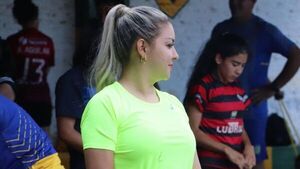 Fátima Román quiere ser jugadora del Sportivo Luqueño