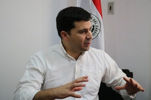 Villarejo advierte que con los colorados «no vamos a estar mejor»