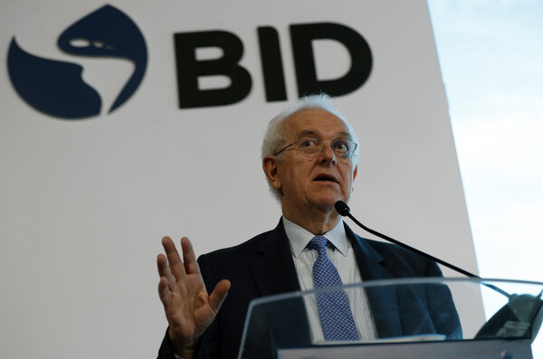 Colombia agradece al BID su apoyo a la "transformación productiva" - MarketData