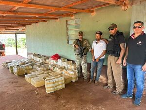 Dos detenidos y más de 1000 kilos de marihuana incautada durante operativo de la Senad - Radio Imperio