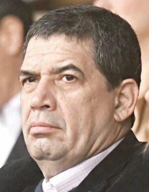 Velázquez asegura que no renunciará al cargo de vicepresidente - Periodísticamente - ABC Color