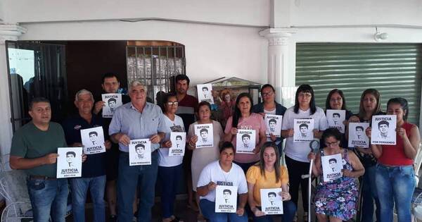 La Nación / Familiares paraguayos de Fernando siguen el juicio