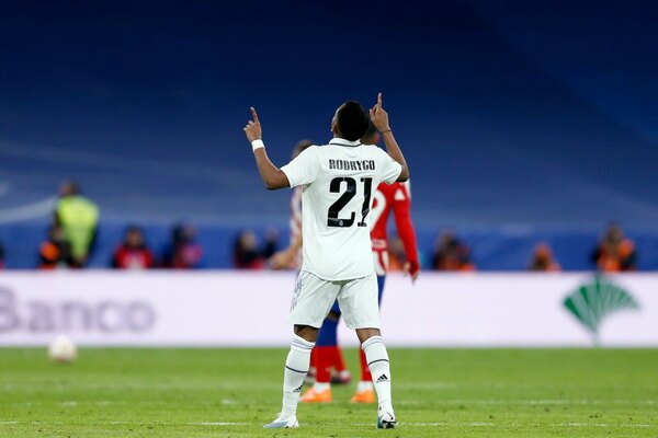 Real Madrid remonta en el derbi ante el Atlético y está en semis de la Copa del Rey