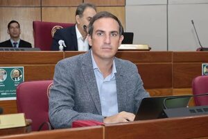 Exigen a la Fiscalía investigar sobornos de Cartes a legisladores - Política - ABC Color