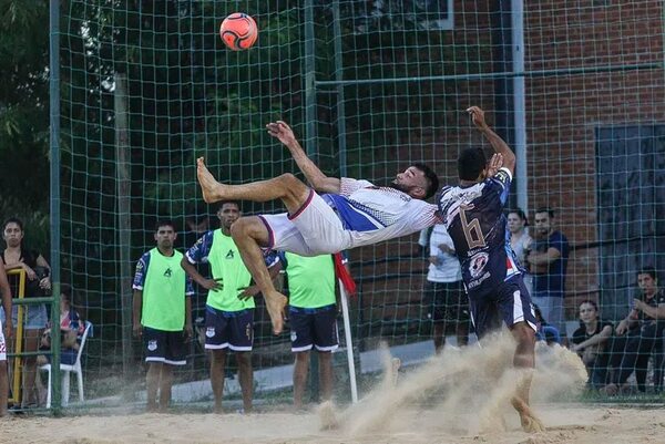 Atractiva segunda etapa de la Superliga de Fútbol Playa en el COP - Polideportivo - ABC Color