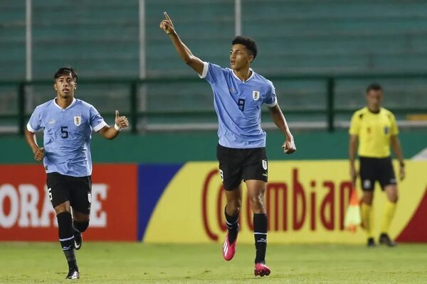 Uruguay, al hexagonal y Venezuela sigue con vida - Fútbol Argentino - ABC Color