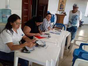 Inició la entrega de las 53 faltantes tarjetas para los nuevos pensionados - Radio Imperio