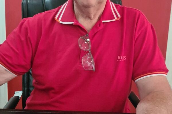 Plazo para renuncia de Roberto González Vaesken fenece hoy