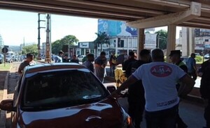 No apto para peatones: Septuagenario fue embestido por auto en el km 4