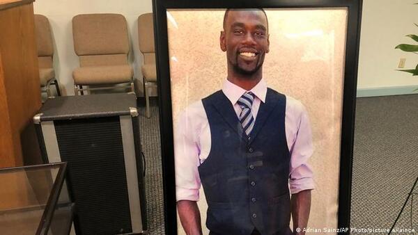 EE. UU.: acusan a cinco policías por la muerte de Tyre Nichols