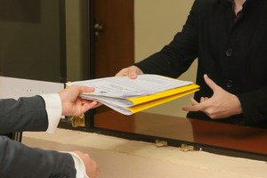 TSJE entrega padrones certificados para elecciones en nuevos municipios | 1000 Noticias