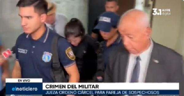 Ordenan prisión preventiva para pareja sospechosa de crimen de militar