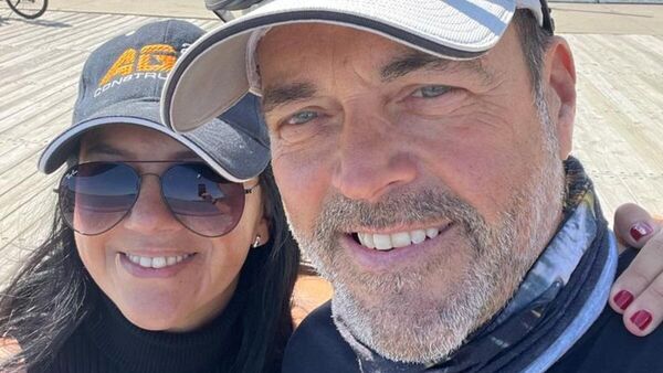Fue a trabajar de niñera y en Tinder encontró para su novio canadiense