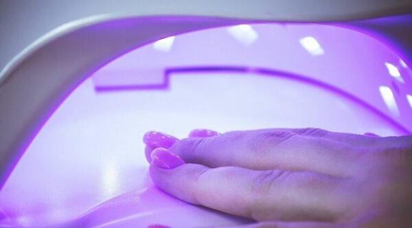 Los rayos UV utilizados para tratamiento de uñas puede causar cáncer de piel – Prensa 5