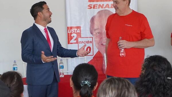 Tras escándalo, gobernador cartista preferiría no dejar su cargo