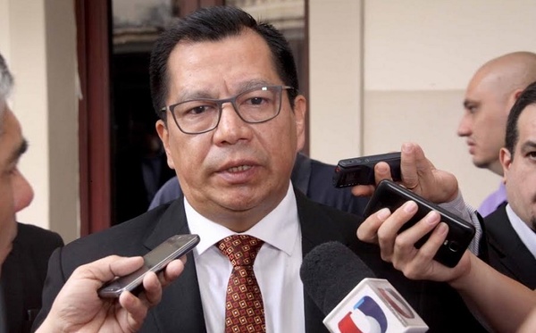 Diputado Tadeo Rojas ratifica apoyo a Horacio Cartes