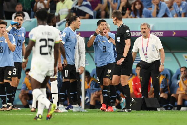 Diario HOY | FIFA sanciona a Uruguay por incidentes en el Mundial