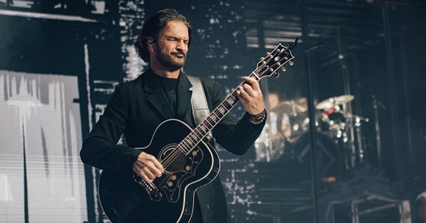 Piden censurar la canción “Mujeres” de Ricardo Arjona