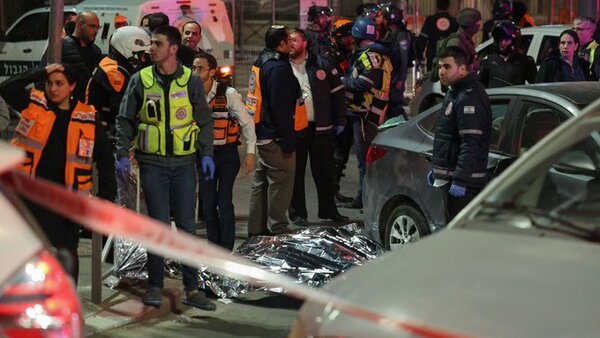 Siete muertos y varios heridos en ataque a sinagoga de Jerusalén