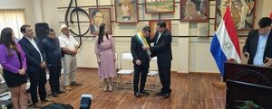 Gobernador de Misiones Carlos Arrechea presentó su renuncia - Política - ABC Color