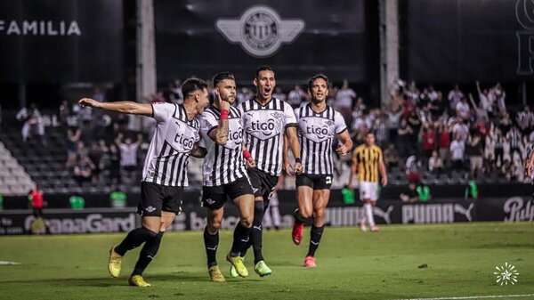 Diario HOY | Libertad triunfa sobre la hora en el inicio del Apertura