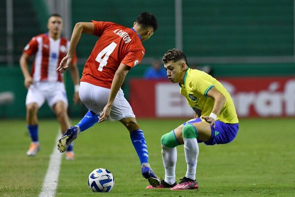 Paraguay cae ante Brasil y pierde su invicto en el Sudamericano
