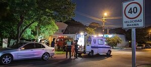 Motociclistas resultan con fracturas tras choque en Fernando de la Mora - Policiales - ABC Color