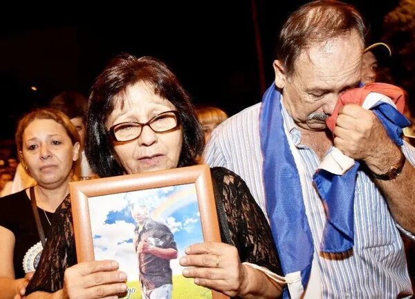 Amarilla trata de miserables a quienes recibieron plata para enmienda mau - Política - ABC Color