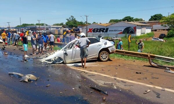 Paraguayos mueren en trágico accidente en Foz de Iguazú