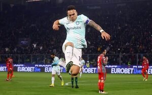 Lautaro sostiene al Inter - Fútbol Internacional - ABC Color