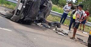 La Nación / Una madre y su bebé fallecieron en un vuelco de vehículo en San José de los Arroyos