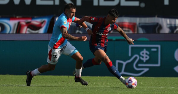 Adam Bareiro fue la gran figura en la victoria de San Lorenzo