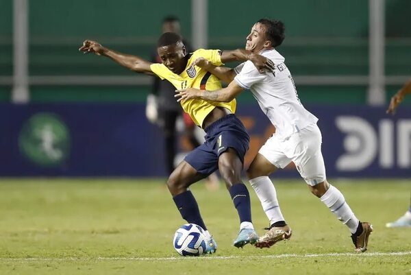 Ecuador empata con Uruguay y clasifica al hexagonal final - Fútbol Internacional - ABC Color