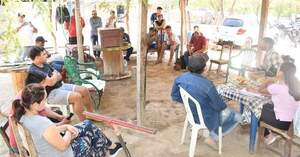 Pozo Hondo: Jóvenes apicultores se involucran en el proyecto ABE Chaco