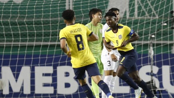 Ecuador empata con Uruguay y clasifica al hexagonal final