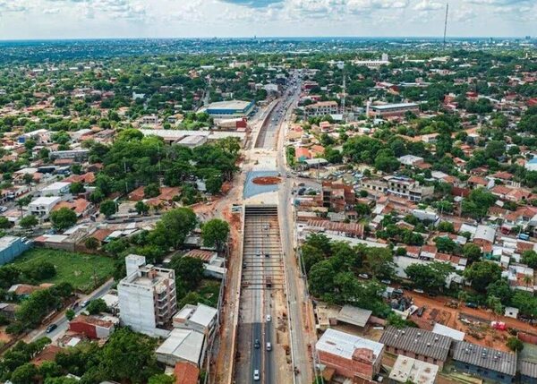 Túnel de Tres Bocas: Intensifican obras y colectoras siguen cerradas - Economía - ABC Color