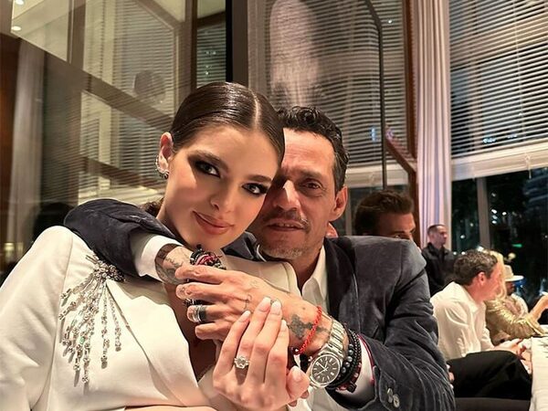 ¡Boda de Nadia Ferreira y Marc Anthony! La publicación hecha de la revista en su sitio web sobre la espectacular ceremonia