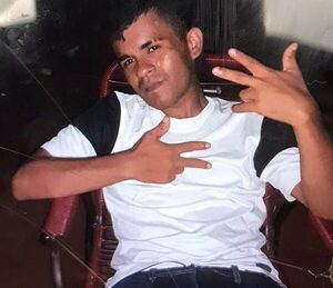 Exconvicto hiere de varias puñaladas a su pareja