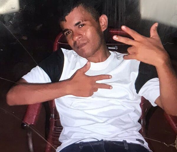 Exconvicto hiere de varias puñaladas a su pareja