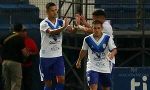 [VIDEO] Ameliano es cosa seria: Le gana a Cerro al cierre del primer tiempo