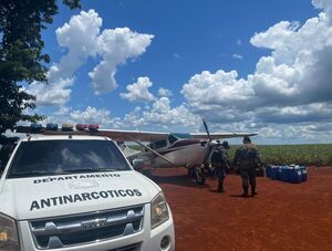 Incautan avioneta que transportaba más de 260 kilos de cocaína · Radio Monumental 1080 AM