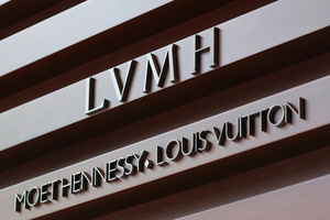 LVMH logra en 2022 un beneficio récord de 14.084 millones de euros el más alto de su historia - Revista PLUS