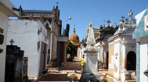 Asunción evalúa instalar crematorios para modernizar cementerios